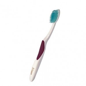 Cepillo dental con Xilytol Irisana