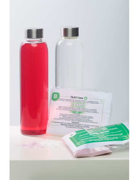 Hydroponischer Pulverdünger. Nutribase A+B. Sehr gut löslich.